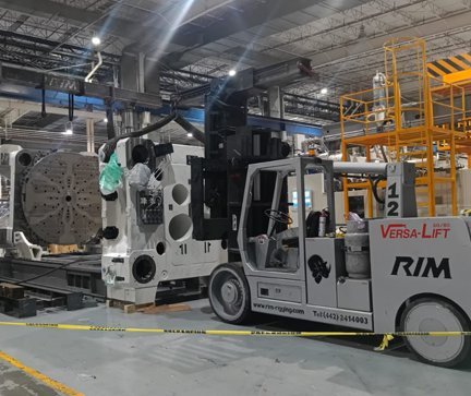 Instalacion maquinaria CNC Versa-Lift rigging Tijuana AZVIR